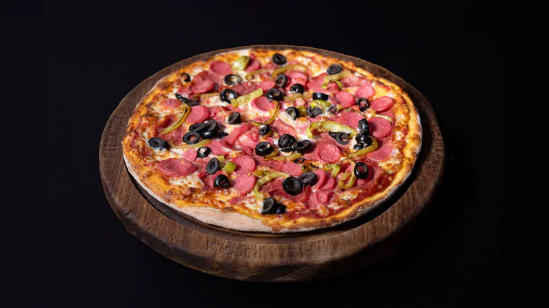 Salamlı Pizza