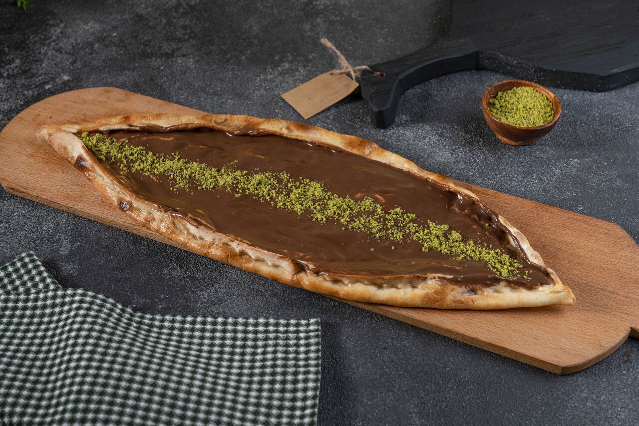 Labne & Nutella Pide